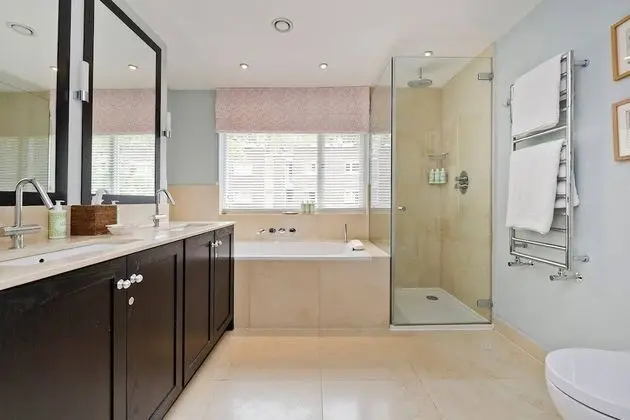 Ev (4 Bedrooms)