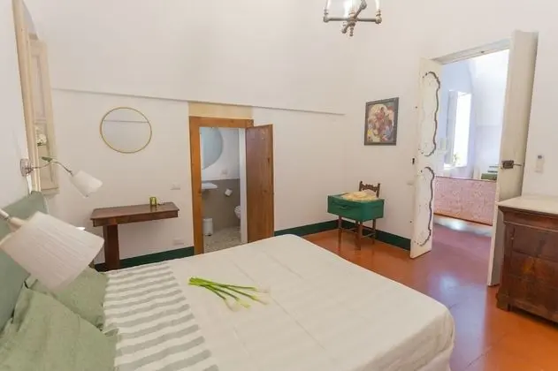 Deluxe Tek Büyük Yataklı Oda, Bahçe Manzaralı