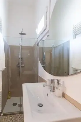 Deluxe Tek Büyük Yataklı Oda, Bahçe Manzaralı