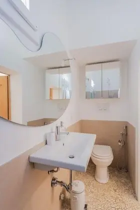 Deluxe Tek Büyük Yataklı Oda, Bahçe Manzaralı