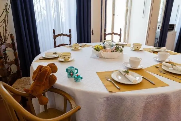 Tek Büyük veya İki Ayrı Yataklı Oda, Bahçe Manzaralı