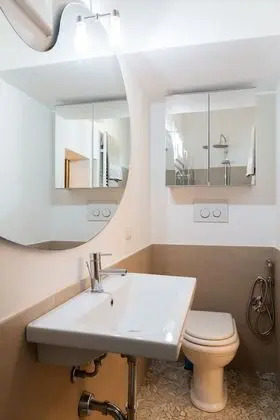 Tek Büyük veya İki Ayrı Yataklı Oda, Bahçe Manzaralı