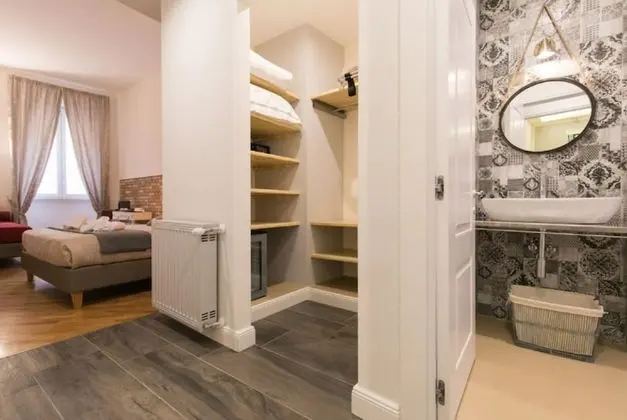 Luxury Üç Kişilik Oda, Ek Bina (Via Rasella, 148)