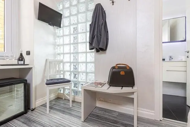 Standard Triple Room via del Corso