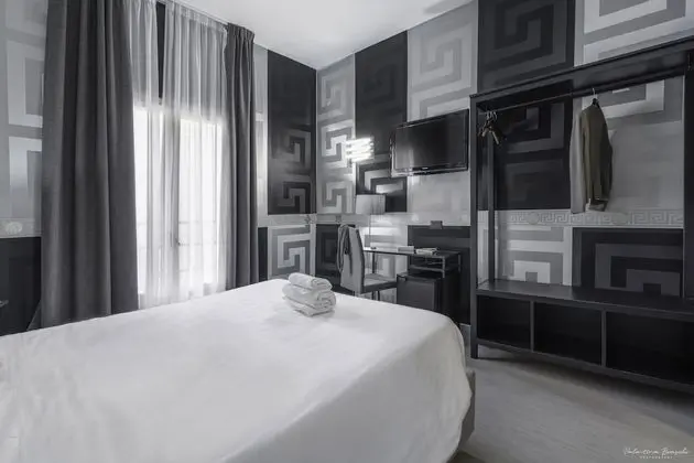 Tek Büyük veya İki Ayrı Yataklı Oda