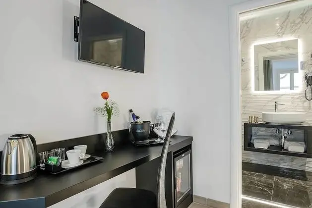 Classic Tek Büyük Yataklı Oda