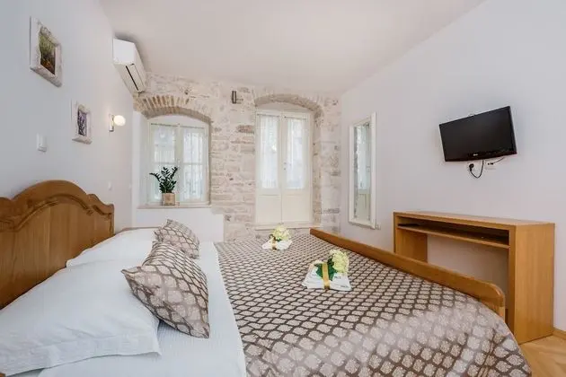 Deluxe Apartment, 2 bedrooms (at address Ispod ure 3)