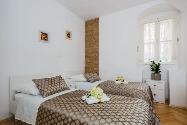 Deluxe Apartment, 2 bedrooms (at address Ispod ure 3)