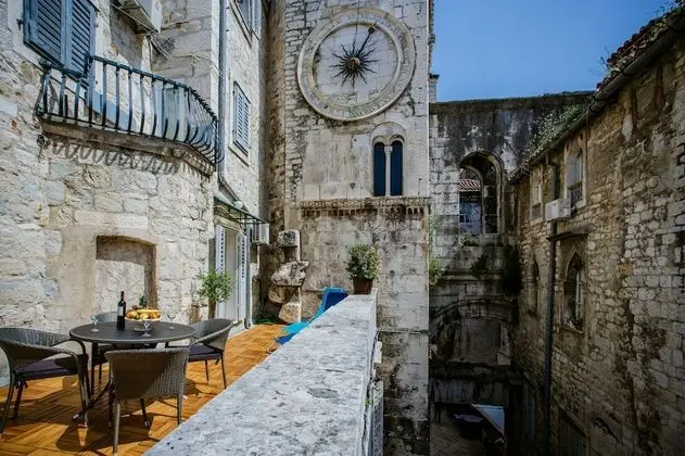 Deluxe Apartment, 2 bedrooms (at address Ispod ure 3)