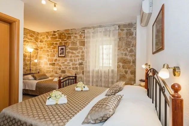Deluxe Three Bed Studio - Radunica 17