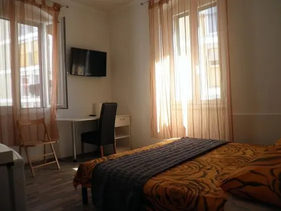 Standard Stüdyo, Şehir Manzaralı
