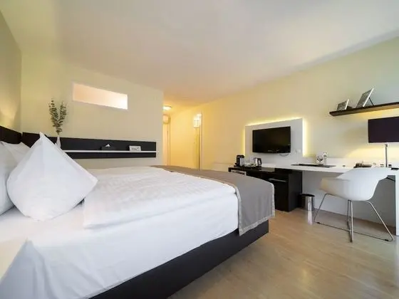 Deluxe Tek Büyük veya İki Ayrı Yataklı Oda, Sigara İçilmez (partially with Balcony )