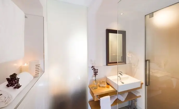 Deluxe Tek Büyük Yataklı Oda (3DZZ)