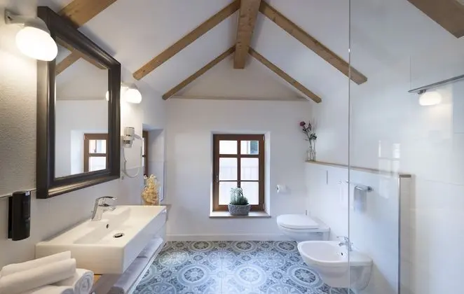 Deluxe Tek Büyük Yataklı Oda (3DZZ)