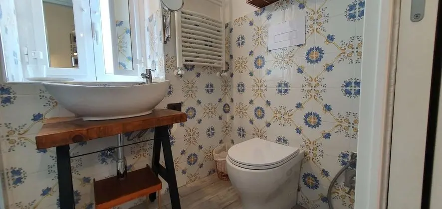 Basic Oda, 1 Çift Kişilik Yatak, Sigara İçilmez, Avlu Manzaralı