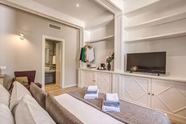 Standard Tek Büyük Yataklı Oda