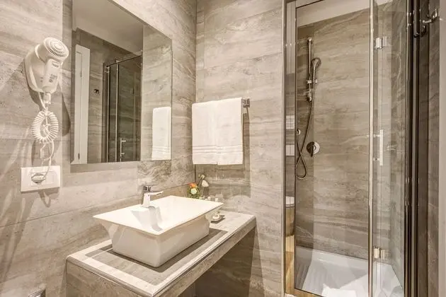 Superior Tek Büyük Yataklı Oda