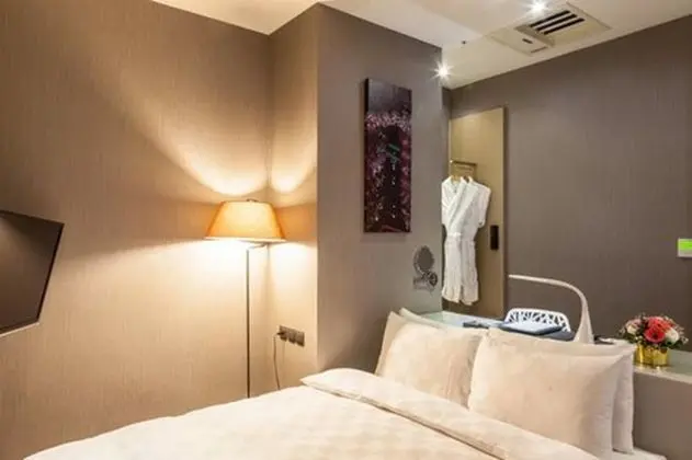 Superior Oda, Penceresiz (Not a quarantine hotel)