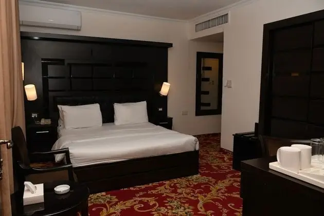 Deluxe Tek Büyük veya İki Ayrı Yataklı Oda