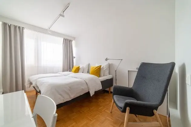 Tek Büyük veya İki Ayrı Yataklı Oda, Şehir Manzaralı