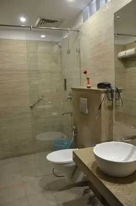Club Tek Büyük Yataklı Oda