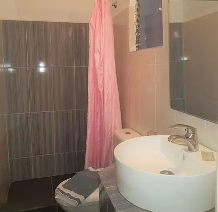 Economy Tek Büyük veya İki Ayrı Yataklı Oda, Özel Banyo