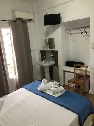 Standard Tek Büyük veya İki Ayrı Yataklı Oda, Ortak Banyo