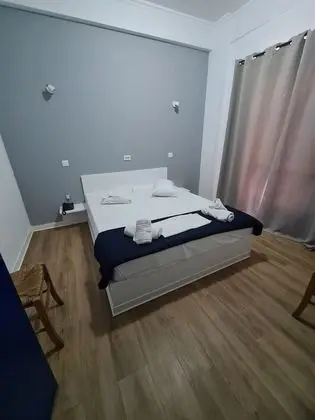 Standard Tek Büyük veya İki Ayrı Yataklı Oda, Ortak Banyo