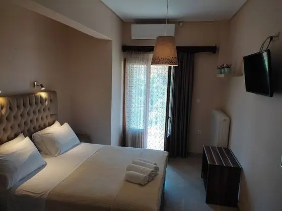 Tek Büyük Yataklı Oda (Village View 1)