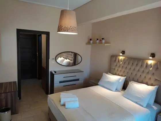 Tek Büyük Yataklı Oda (Village View 1)