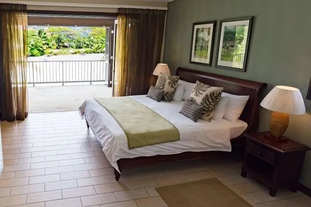 Sıra Ev, 4 Yatak Odası, Kişiye Özel Havuzlu, Okyanusa Sıfır (Maisonette)