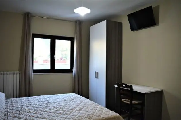 Tek Büyük Yataklı Oda, Dağ Manzaralı