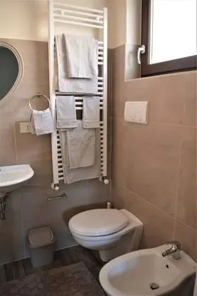 Tek Büyük Yataklı Oda, Dağ Manzaralı