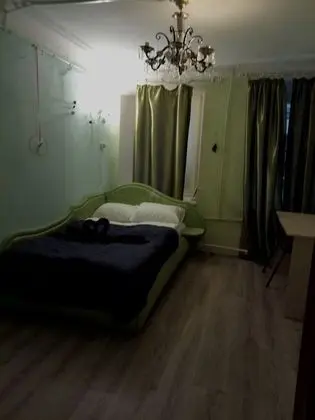 Tek Büyük Yataklı Oda, Ortak Banyo