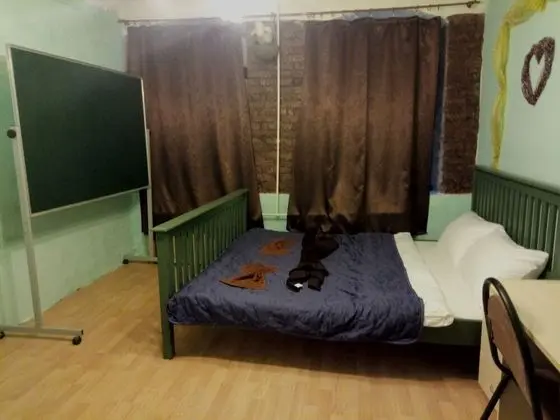 Tek Büyük Yataklı Oda, Ortak Banyo