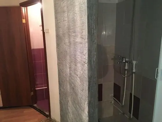 Tek Büyük Yataklı Oda, Ortak Banyo