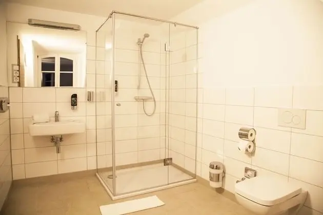 Standard Tek Büyük veya İki Ayrı Yataklı Oda, Engellilere Uygun