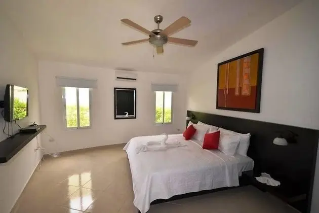 Deluxe Villa (6 Bedrooms)