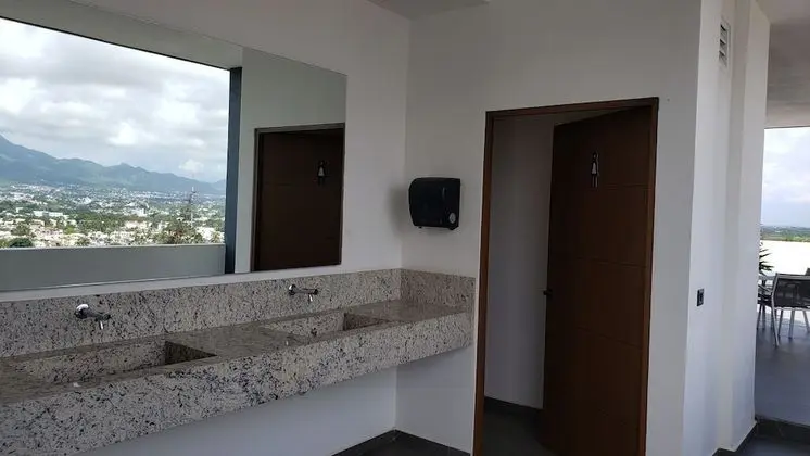 Daire, 2 Yatak Odası, Balkon