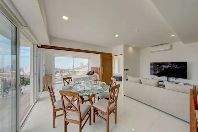 Daire, 2 Yatak Odası, Balkon