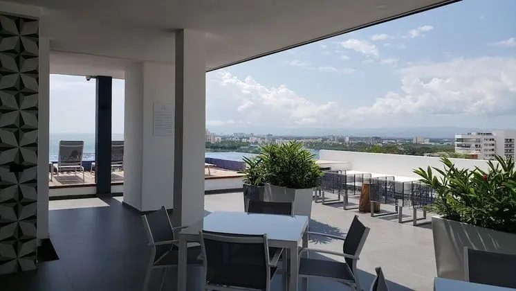 Daire, 2 Yatak Odası, Balkon