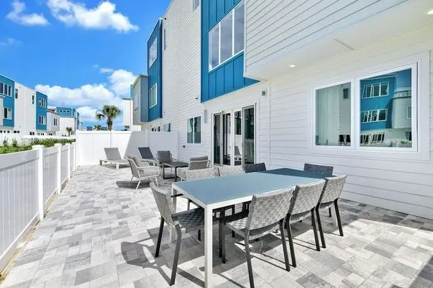 4 Bedroom Luxury Condo