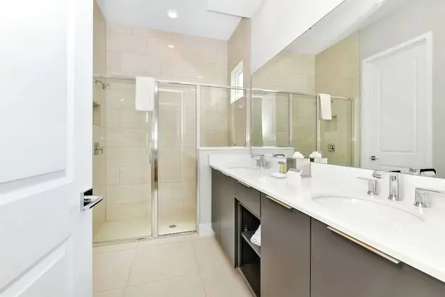 4 Bedroom Luxury Condo