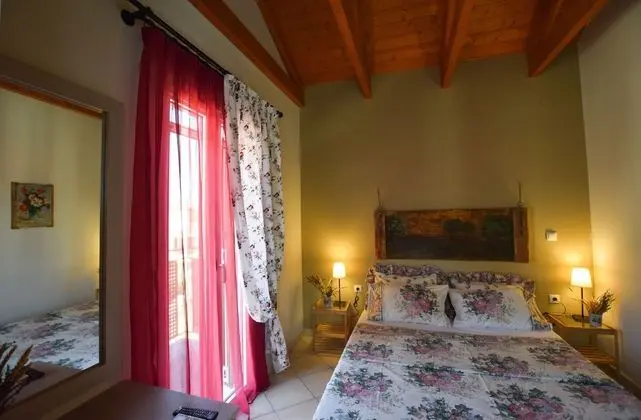 Villa (B)