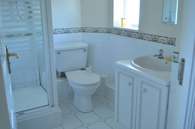 Standard Tek Büyük veya İki Ayrı Yataklı Oda, Avlu Manzaralı, Avlu