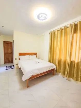 Tek Büyük Yataklı Oda, Balkon