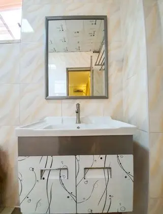 Tek Büyük Yataklı Oda, Balkon