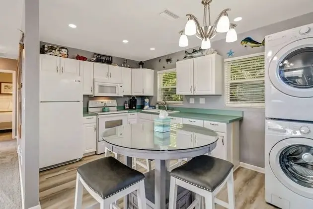 Daire (189 Dakota Ave-Palm Paradise)