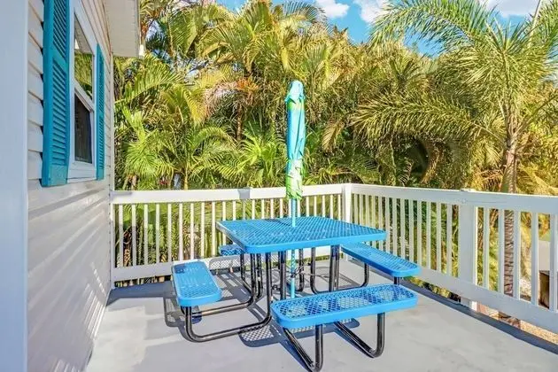 Daire (189 Dakota Ave-Palm Paradise)