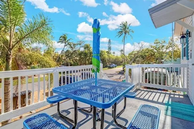 Daire (189 Dakota Ave-Palm Paradise)